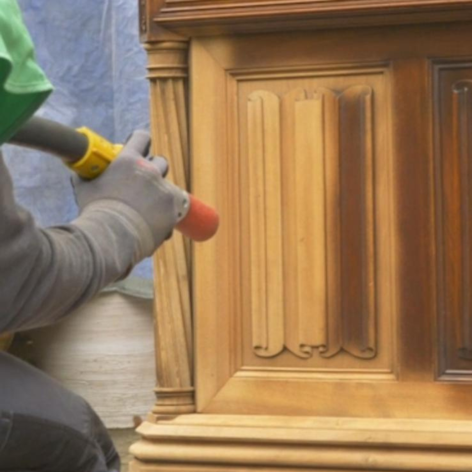 Aérogommage bois volets meubles escaliers décapage